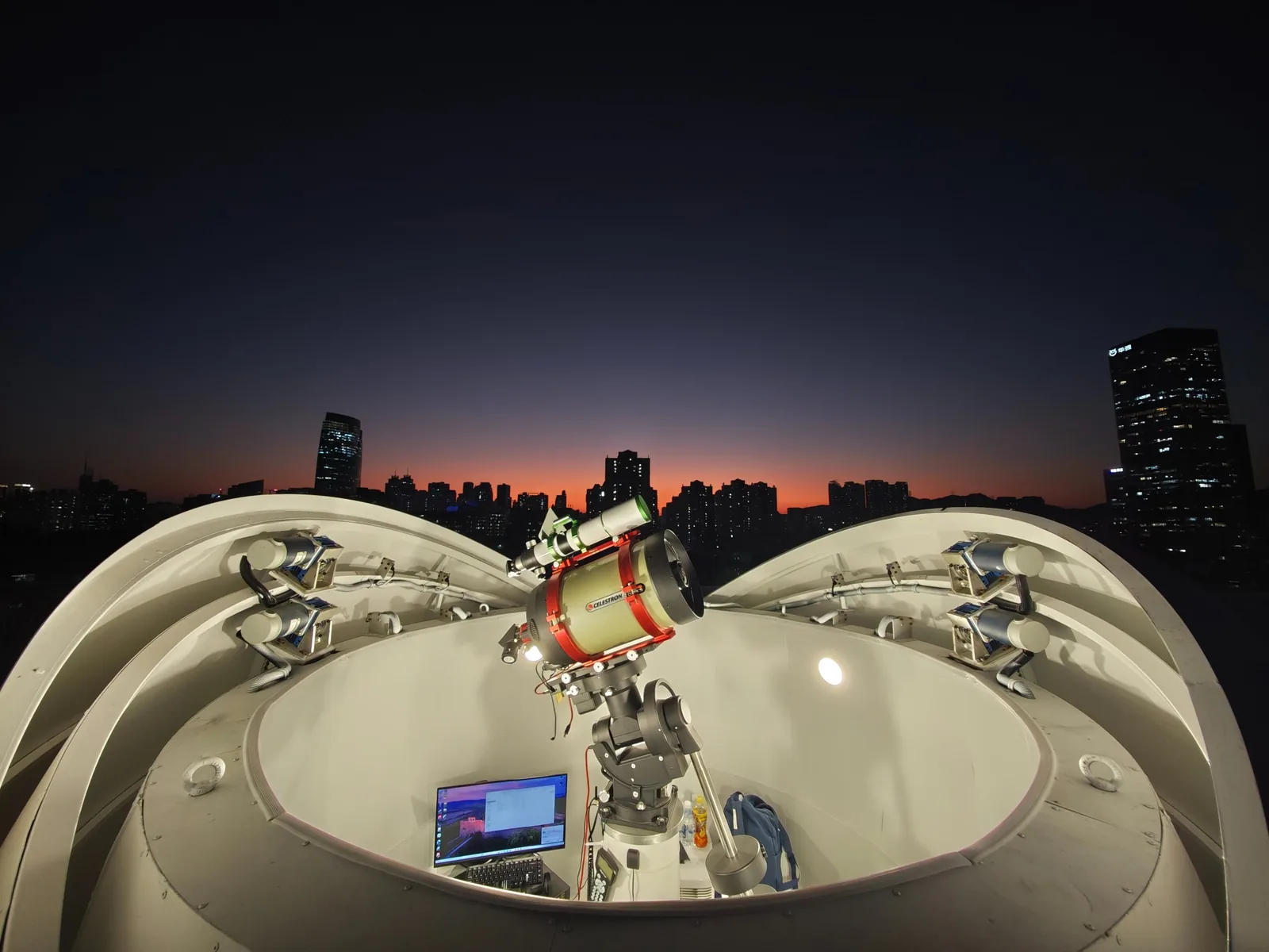 新莲小学天文台